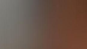 Justin Aguino, de 30 años, tiene orden de arresto desde el año pasado.