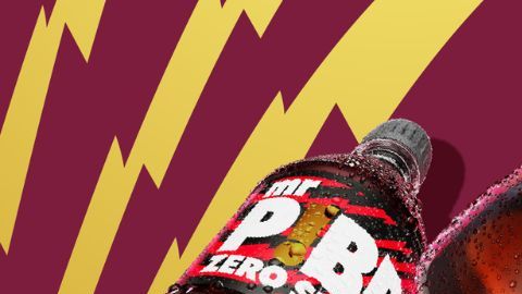 Coca-Cola hizo algunos ajustes para modernizar la imagen de Mr. Pibb y adaptarla a los gustos y preferencias de los nuevos consumidores