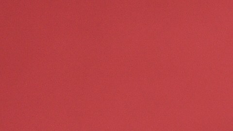 Paris Jackson inició una nueva demanda en contra de los albaceas de la fortuna de su padre.