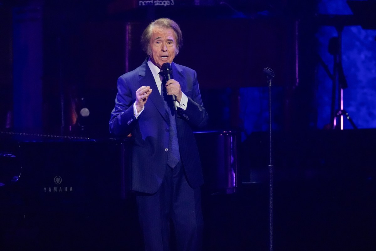 Latin Grammy 2025: Raphael canta dos canciones al recibir el reconocimiento como Persona del Año