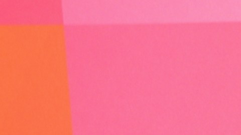 Mía de Molina, hija de Raúl de Molina, deslumbró en la alfombra roja del Latin Grammy.