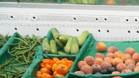 Trump ordena a los estados revertir pagos completos del SNAP y genera confusión