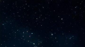 Aunque la posibilidad de un colapso solar es una de las teorías planteadas, es tan lejana que ni siquiera forma parte de las preocupaciones humanas actuales: ocurriría en unos cinco mil millones de años.