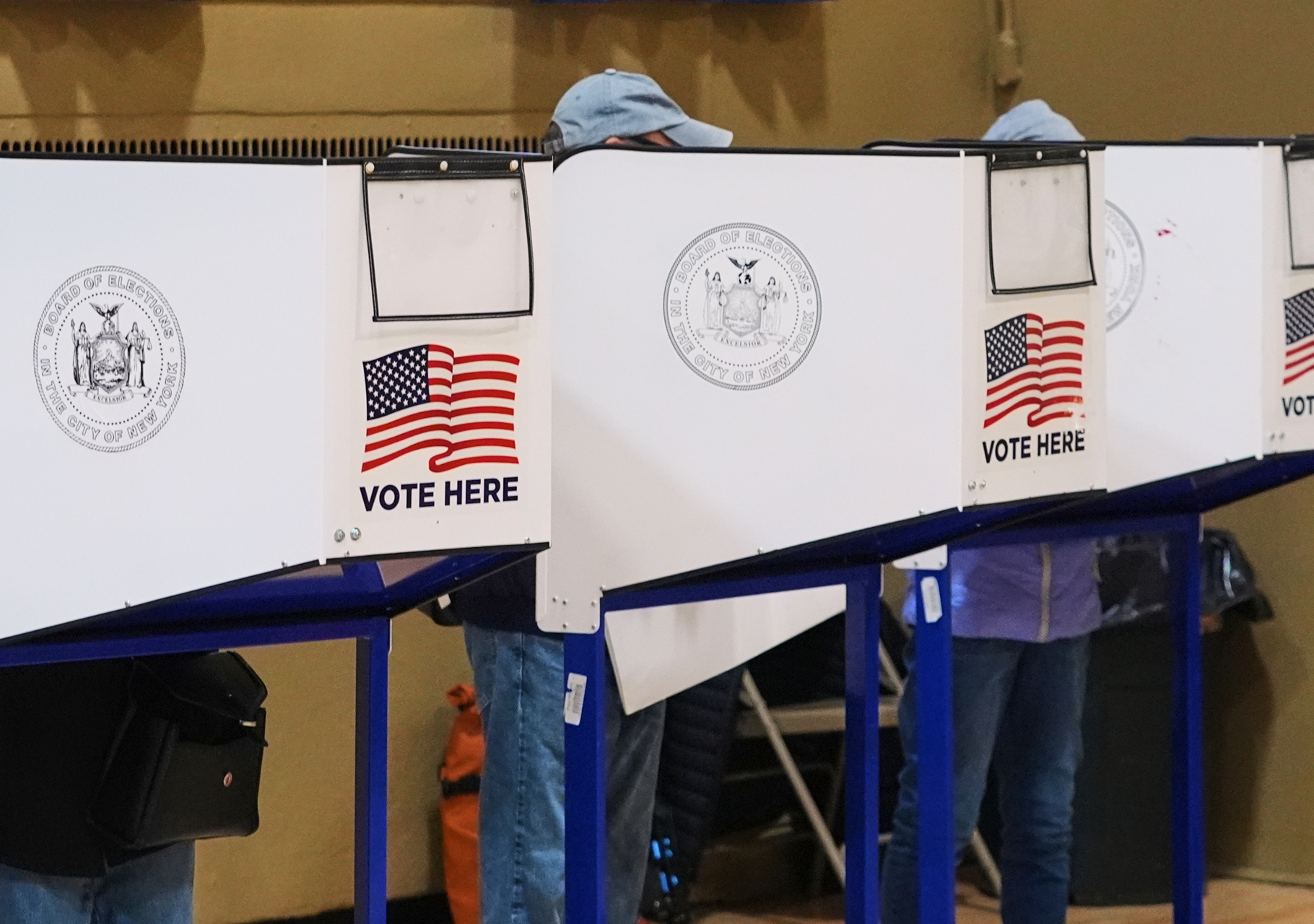 Abuela de 83 años obtiene más de 1,100 votos sin saber que estaba en la boleta electoral en Long Island