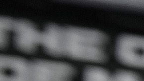 Una réplica del Guante de Oro se exhibe en el Play Ball Park del Centro de Convenciones de Colorado.