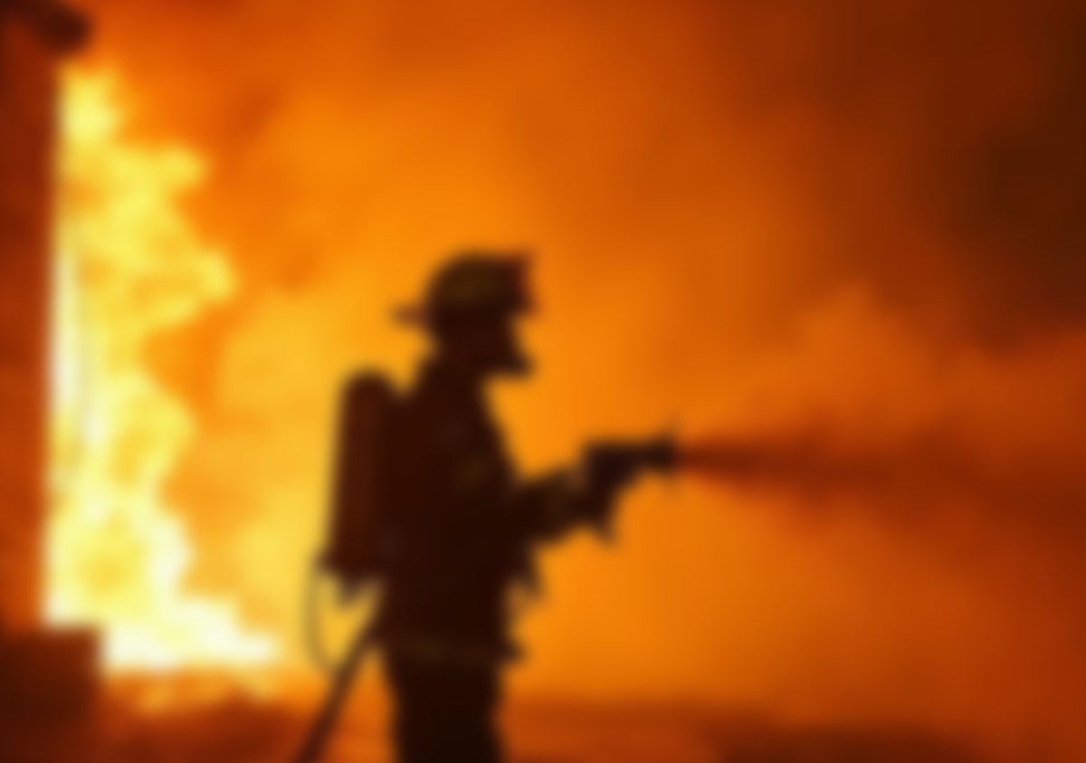 Dos hermanas mueren al rescatar a su padre durante incendio en Nueva Jersey