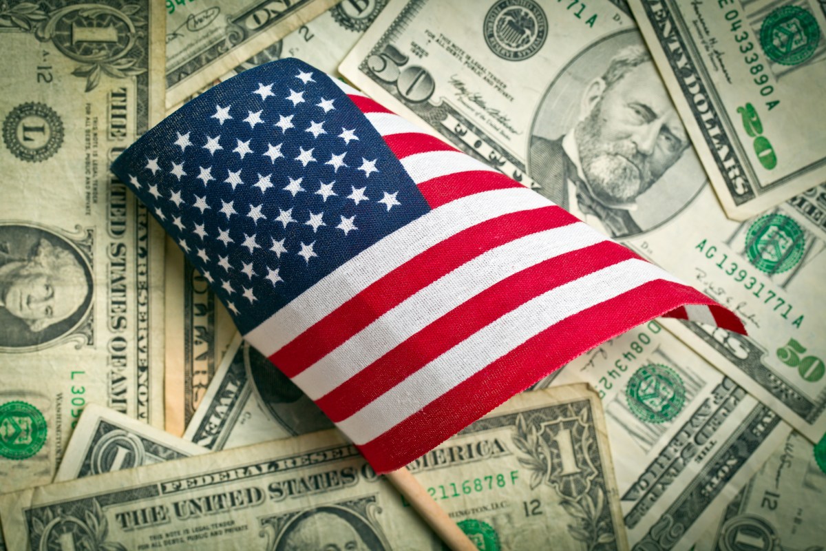 Si recibes $1,700 al mes de jubilación, esto es lo que podrías cobrar en 2026