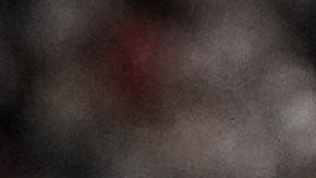 Kylian Mbappé del Real Madrid intenta un disparo a portería durante el partido entre Olympiacos y Real Madrid.