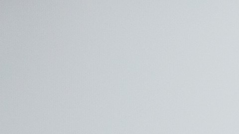 El pollo tiene un sabor fuerte que se genera por un mal manejo. Una experta explica lo que debes evitar.