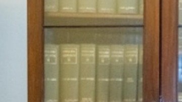 Desde la izq.: María Khury, consejera ejecutiva de DAChamber y creadora de los Premios DADA; Víctor Miguel Pacheco, fundador y CEO de Arajet Airlines, galardonado con el Premio Faro y el abogado Alexis J. Colón.