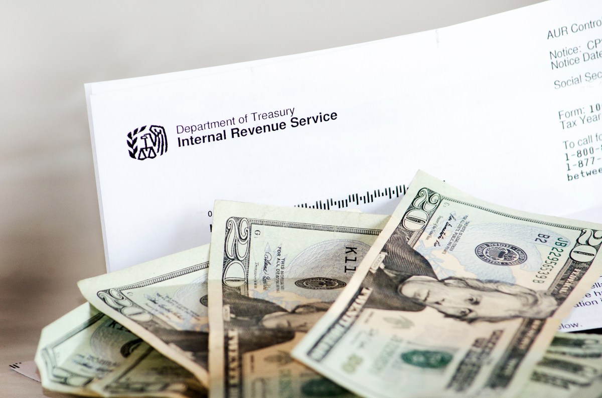 IRS anuncia reembolsos sorpresa de hasta $3,743 por cambios fiscales