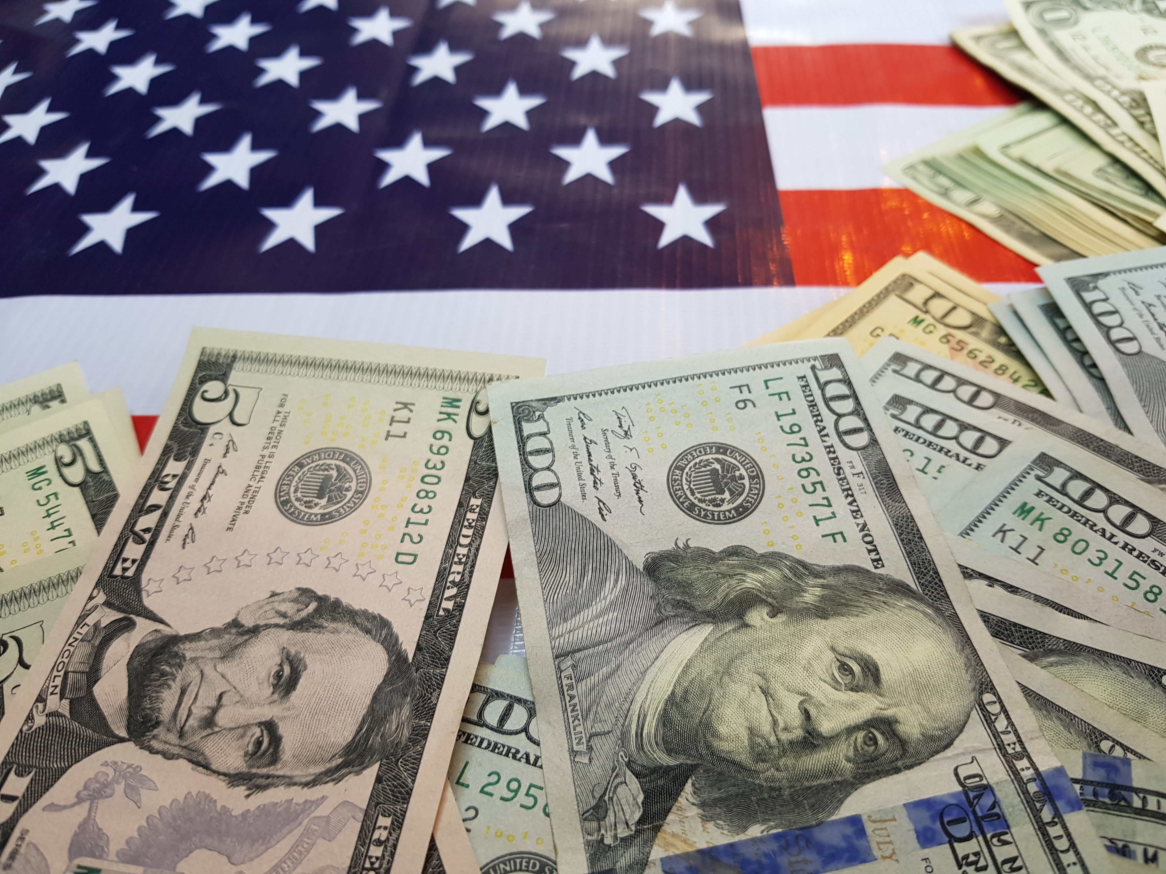 Quiénes recibirán pagos de hasta $5,108 dólares del Seguro Social este miércoles