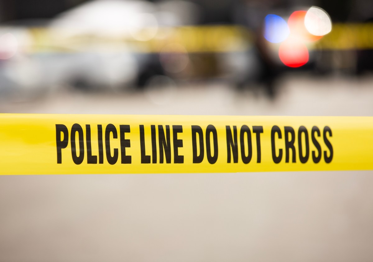 Empleado de un taller mecánico de Brooklyn en estado crítico tras ser apuñalado 16 veces