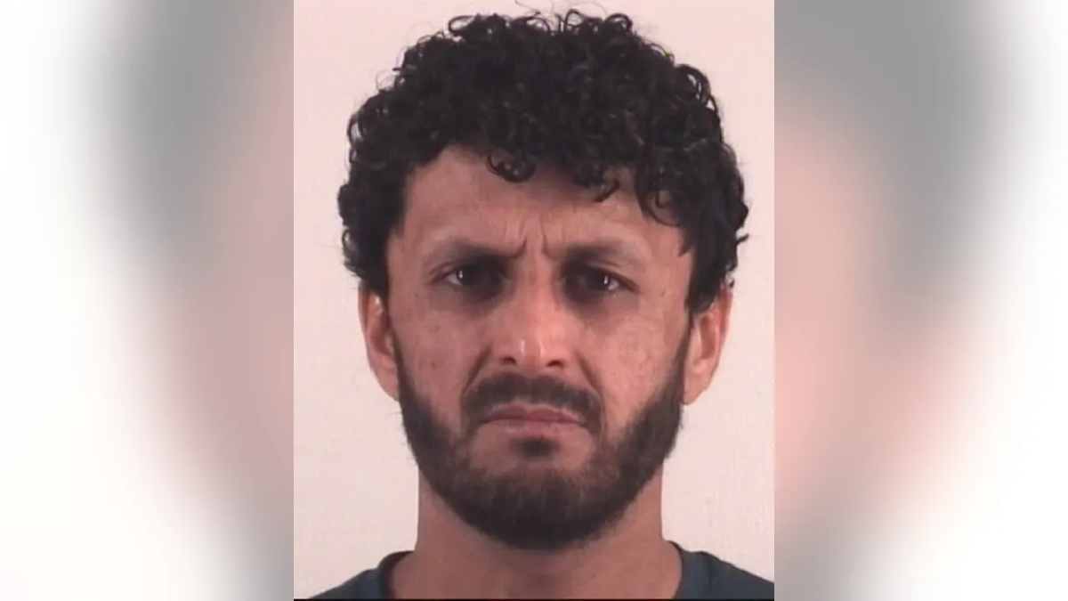 Arrestan a ciudadano afgano por presunta amenaza de bomba en Texas