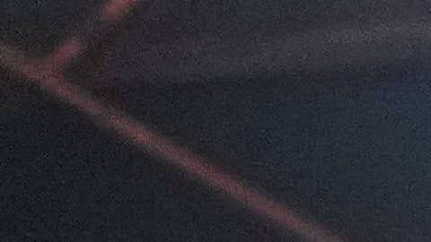 Los jóvenes seguidores del Galatasaray animan antes del partido de fútbol de la Superliga turca entre el Galatasaray y el Besiktas en el estadio Ali Sami Yen de Estambul, Turquía, el sábado 4 de octubre de 2025.