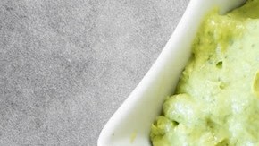 Prueba mi receta de Tacos de Camarón envueltos en Jamón ConsorcioSerrano con un toque de salsa macha con agave para que te acuerdes de mí.