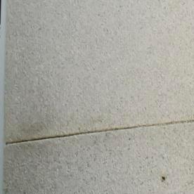 La Premio Nobel de la Paz, María Corina Machado, saluda desde el balcón del Grand Hotel de Oslo, Noruega, el 11 de diciembre de 2025.