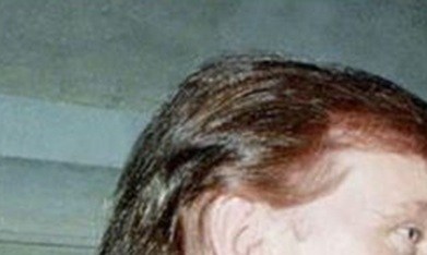 El presidente Trump es visto en varias imágenes junto a Jeffrey Epstein.