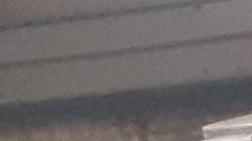 Máquina de MetroCard desactivada junto a una nueva de OMNY en el subterráneo de NYC.