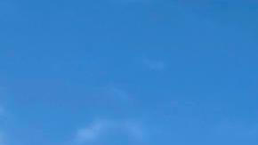 Fotografía de archivo del 30 de septiembre del 2025 que muestra la Torre de la Libertad junto a zonas de estacionamiento en Miami (Estados Unidos).