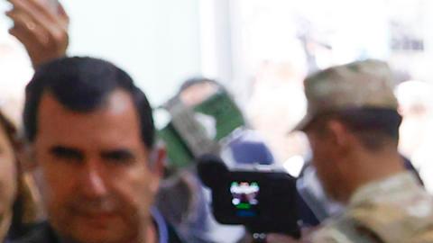 El candidato a la Presidencia de Chile por el Partido Republicano y Social Cristiano, José Antonio Kast, llega a votar este domingo, en Paine (Chile).