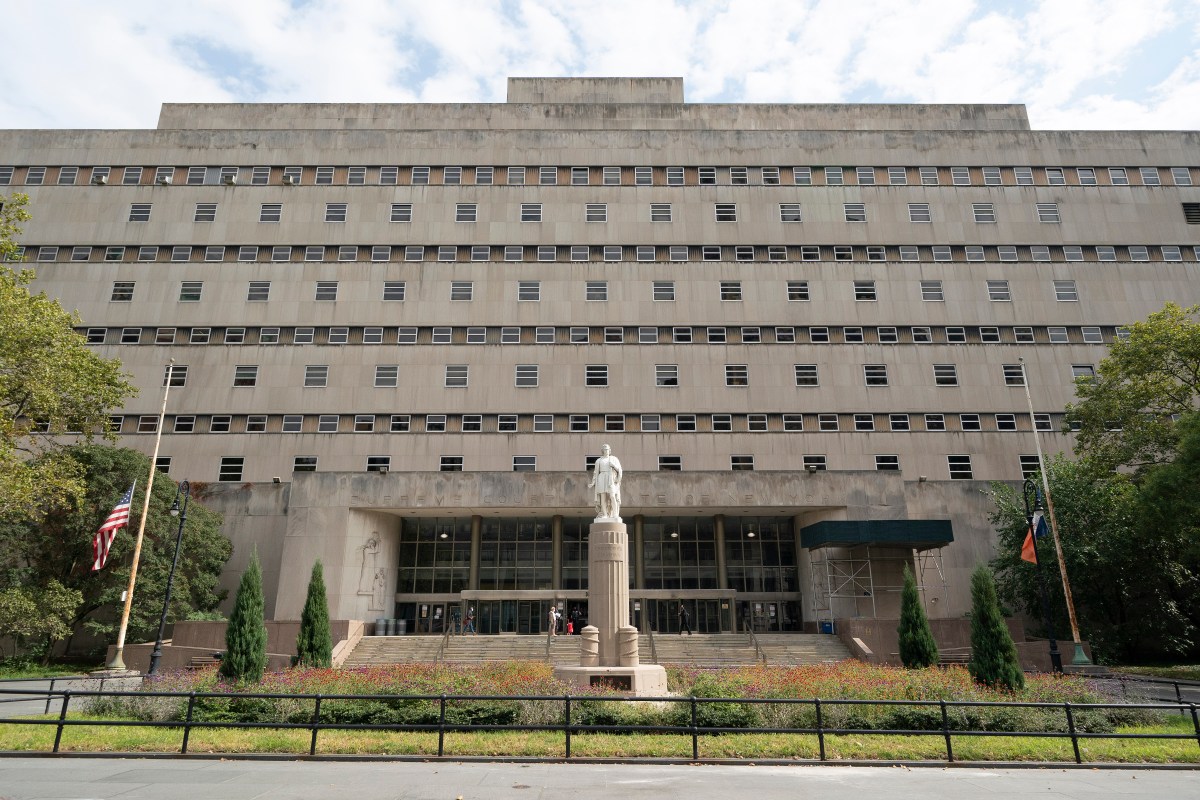 Cuatro jueces se apartan de caso millonario ligado a exlíder demócrata en Brooklyn