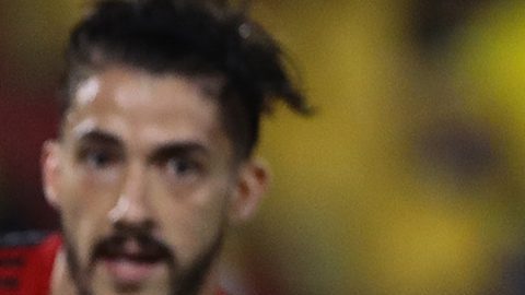 Asesinan a tiros a una mujer tras asistir al funeral del futbolista Mario Pineida en Guayaquil