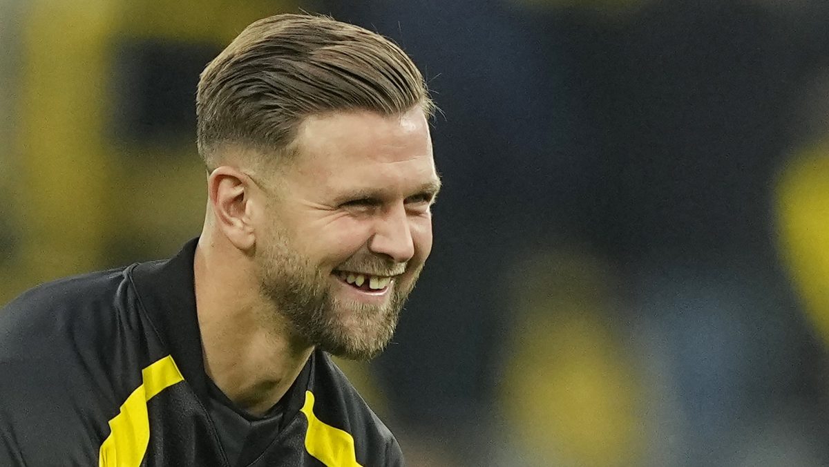 AC Milan consiguió nuevo delantero ante baja de Santiago Giménez