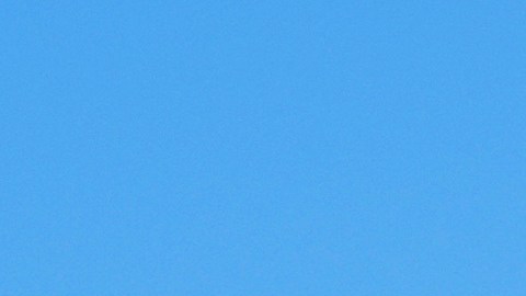 Camiones entran y salen del centro de detención de inmigrantes "Alligator Alcatraz" en los Everglades de Florida, el jueves 28 de agosto de 2025, en el condado de Collier, Florida.