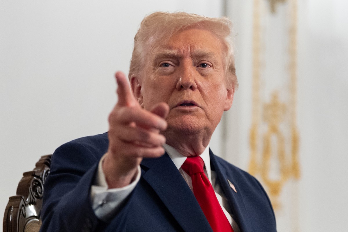 Afganos que trabajaron con EE.UU. dicen estar en peligro tras bloqueo migratorio de Trump