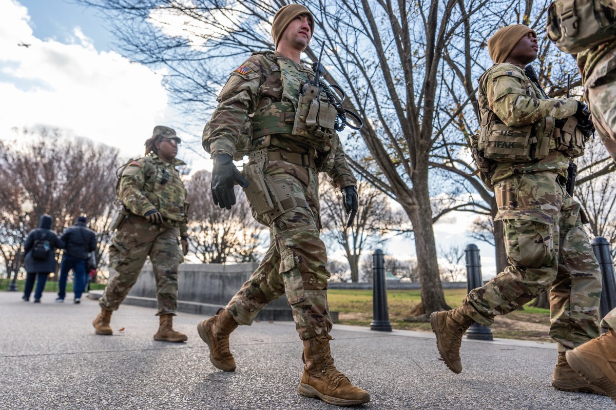 Agentes fronterizos federales inician operativo migratorio en Nueva Orleans