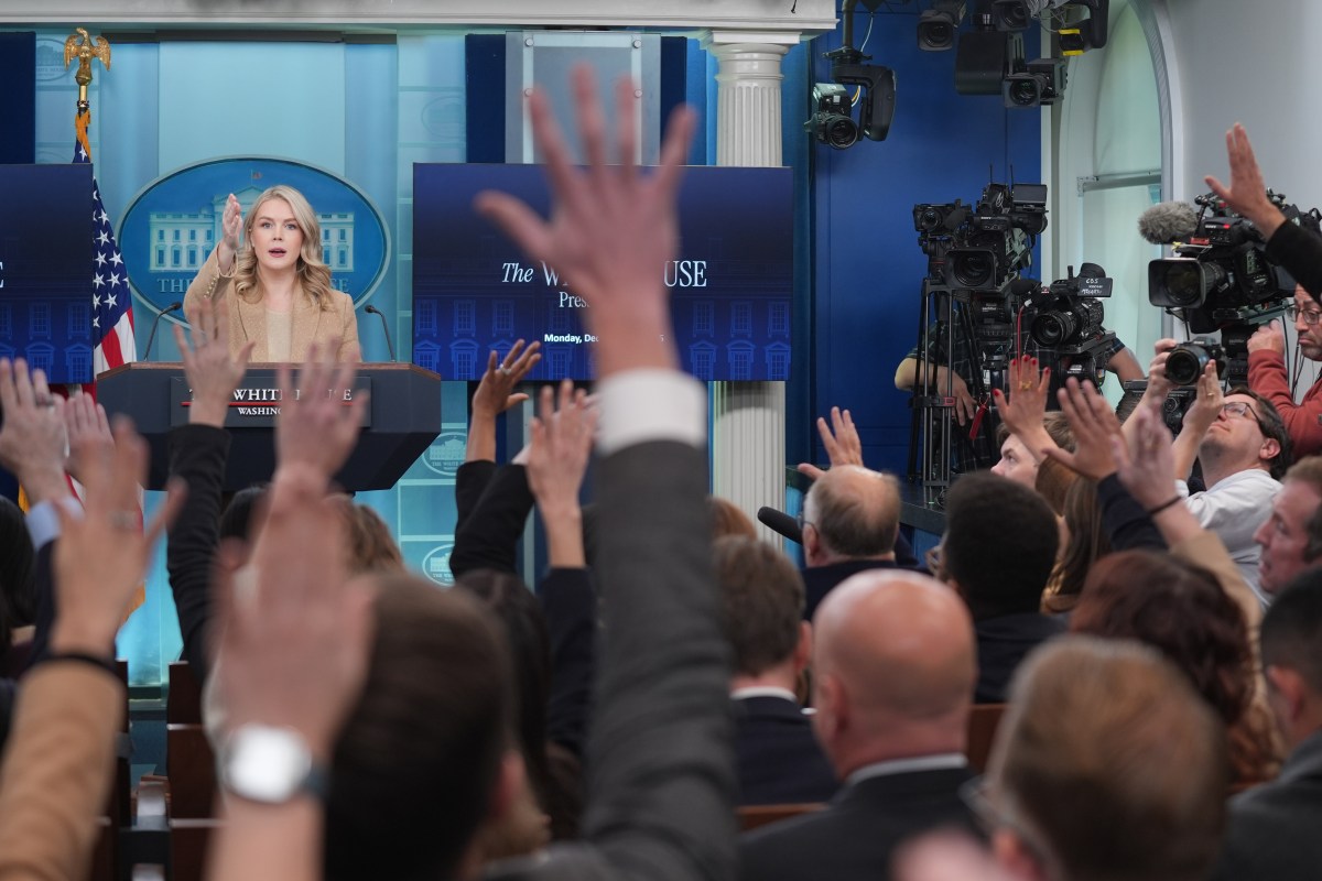 Casa Blanca lanza portal para denunciar a medios y acusarlos de difundir “fake news”