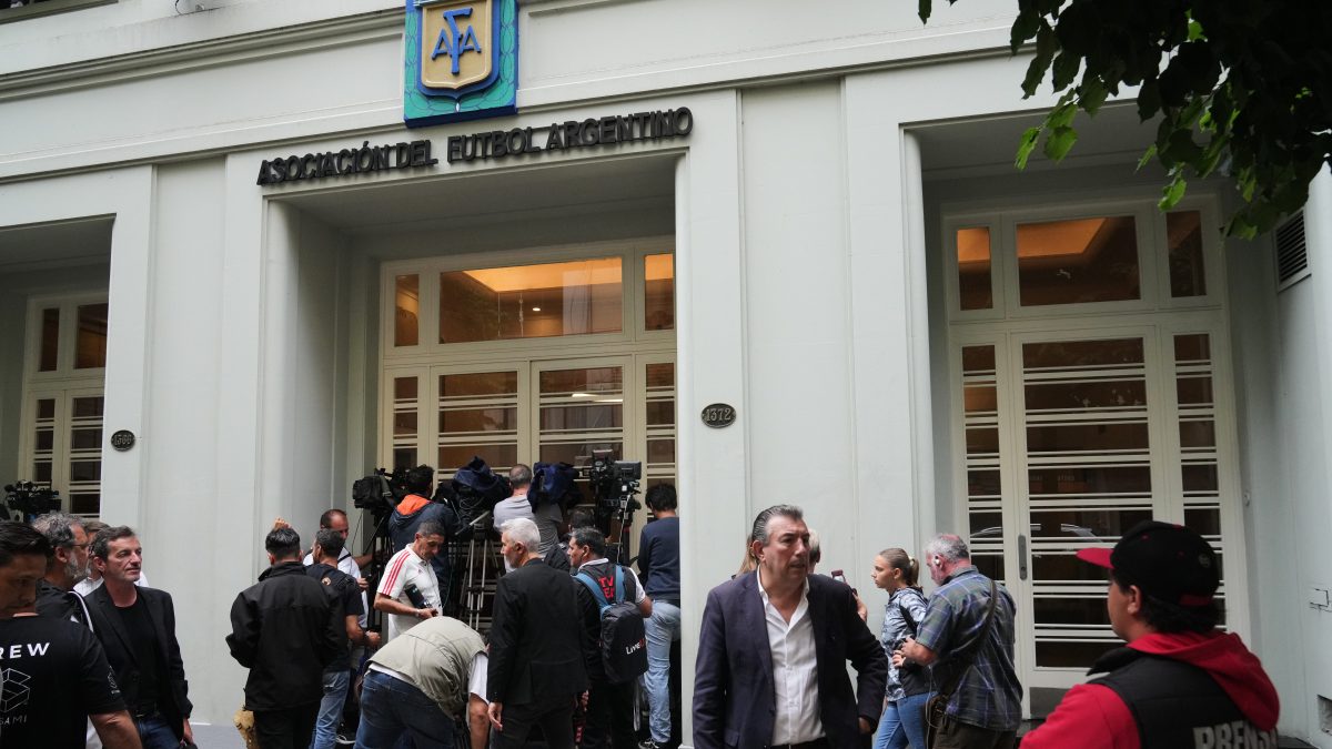 Registran sedes de AFA por investigación sobre presuntos desvíos de fondos