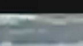 Un video parcialmente censurado por la fuente, muestra un petrolero siendo incautado por fuerzas estadounidenses frente a las costas de Venezuela.