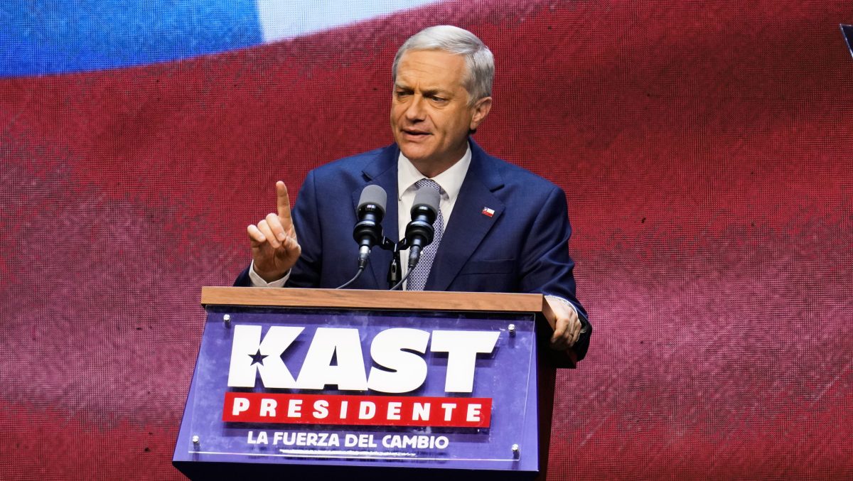 Kast responde a advertencia de Maduro sobre migrantes venezolanos: “Es un narcodictador”