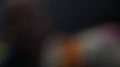 El base estadounidense de los Knicks de Nueva York, Jalen Brunson (11), lanza frente al base canadiense de los Pacers de Indiana, Bennedict Mathurin (00), durante la primera mitad de un juego de baloncesto de la NBA en Indianápolis, el jueves 18 de diciembre de 2025. (AP Photo/AJ Mast)