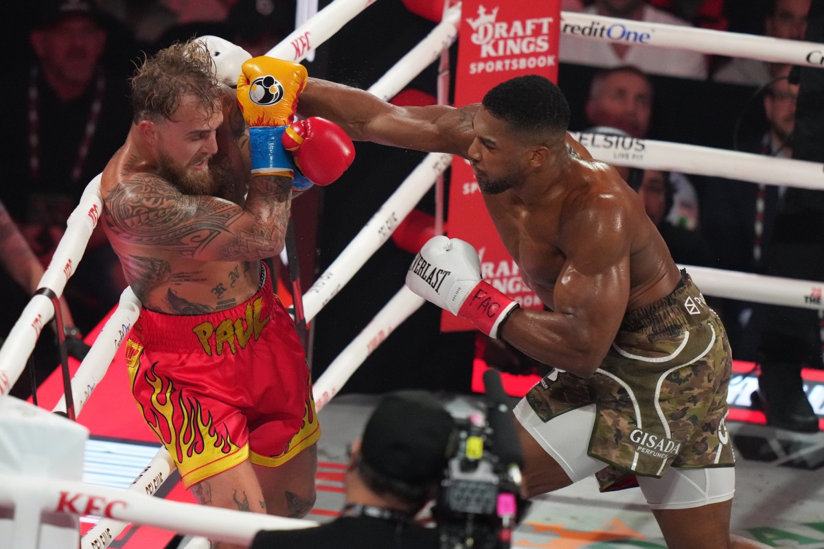 Tyson Fury lanza reto a Anthony Joshua tras vencer a Jake Paul