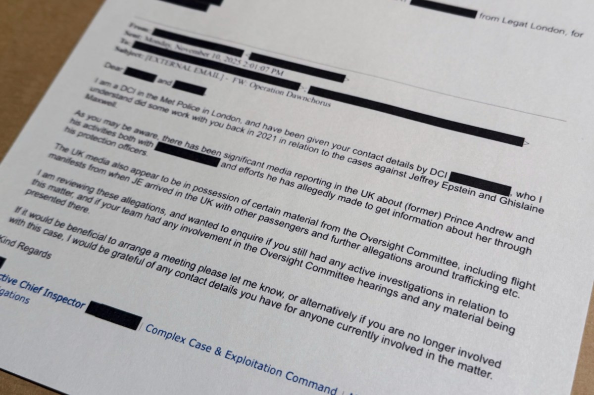 ¿Qué revelan los nuevos archivos de Epstein sobre su muerte en prisión?