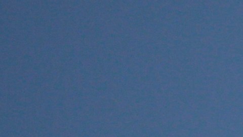 El piloto y un pasajero sufrieron heridas leves.