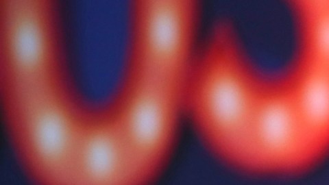 Adal Ramones, presentador de TV y actor mexicano.