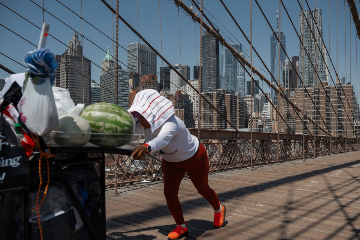 Calor extremo en 2025: el año de los récords climáticos y el impacto que provoca en la población latina de EE.UU.
