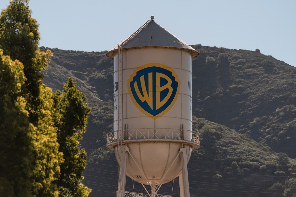 Warner Bros se prepara para rechazar la oferta hostil de Paramount: ¿Cuál será su impacto en la industria?