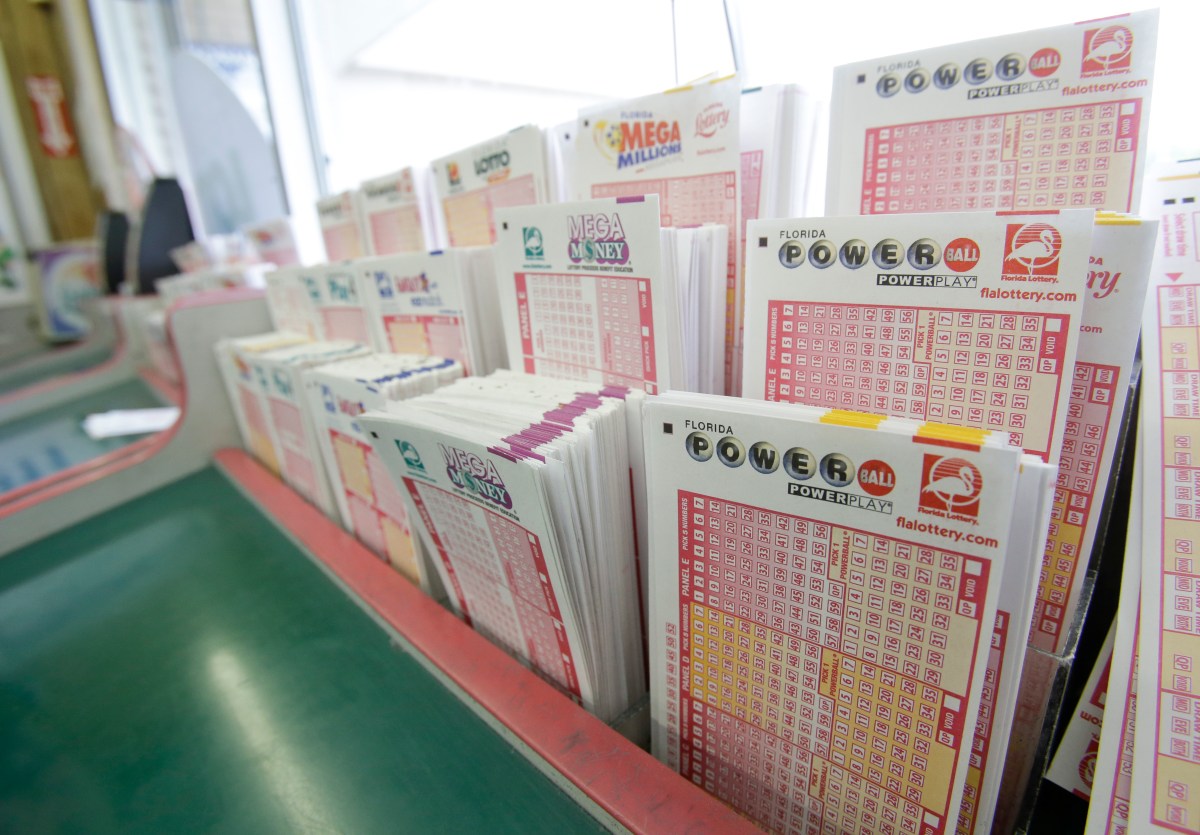 El premio mayor del Powerball sube a $1,000 millones y crece la expectativa para el sorteo del sábado