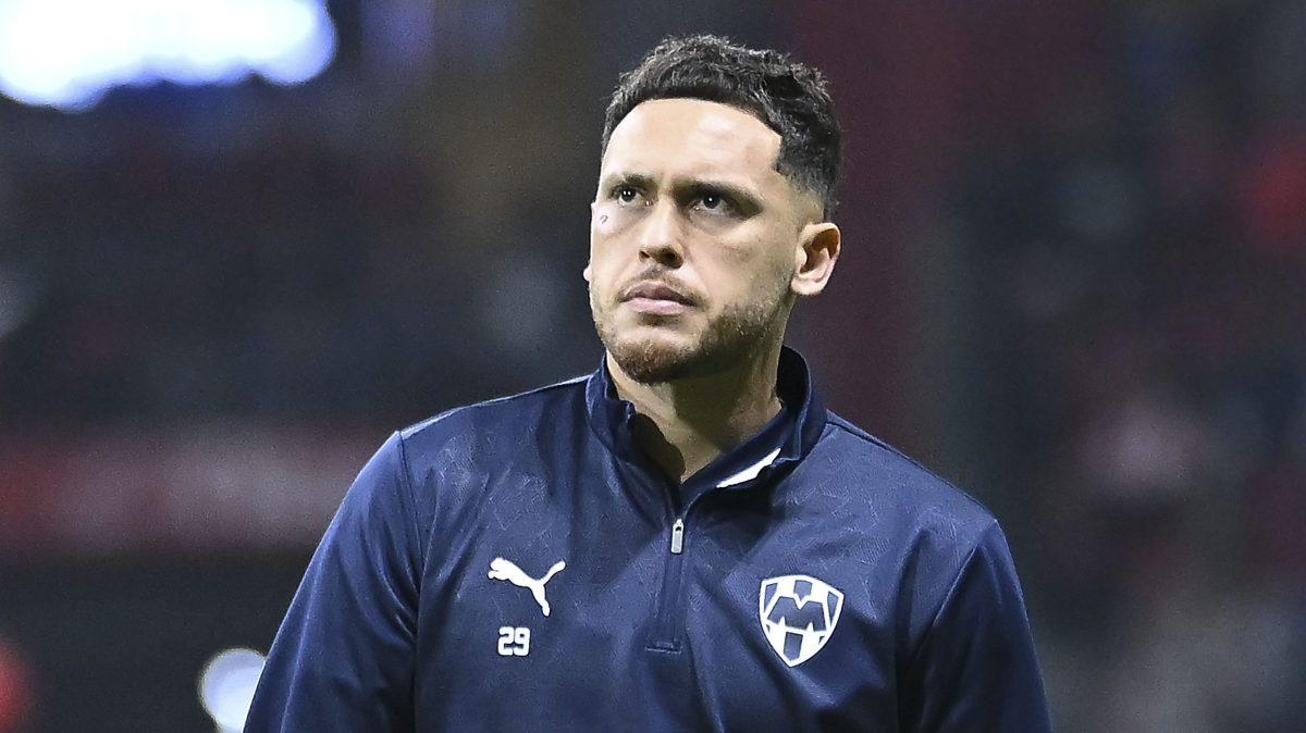 Argentino Lucas Ocampos sufre una parálisis facial en México