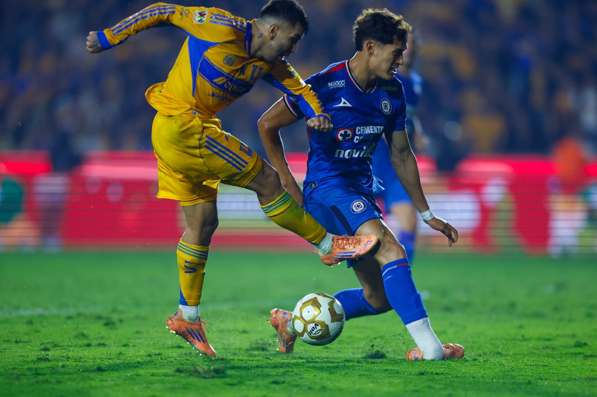 Jesús Orozco manda mensaje a la afición de Cruz Azul tras su lesión