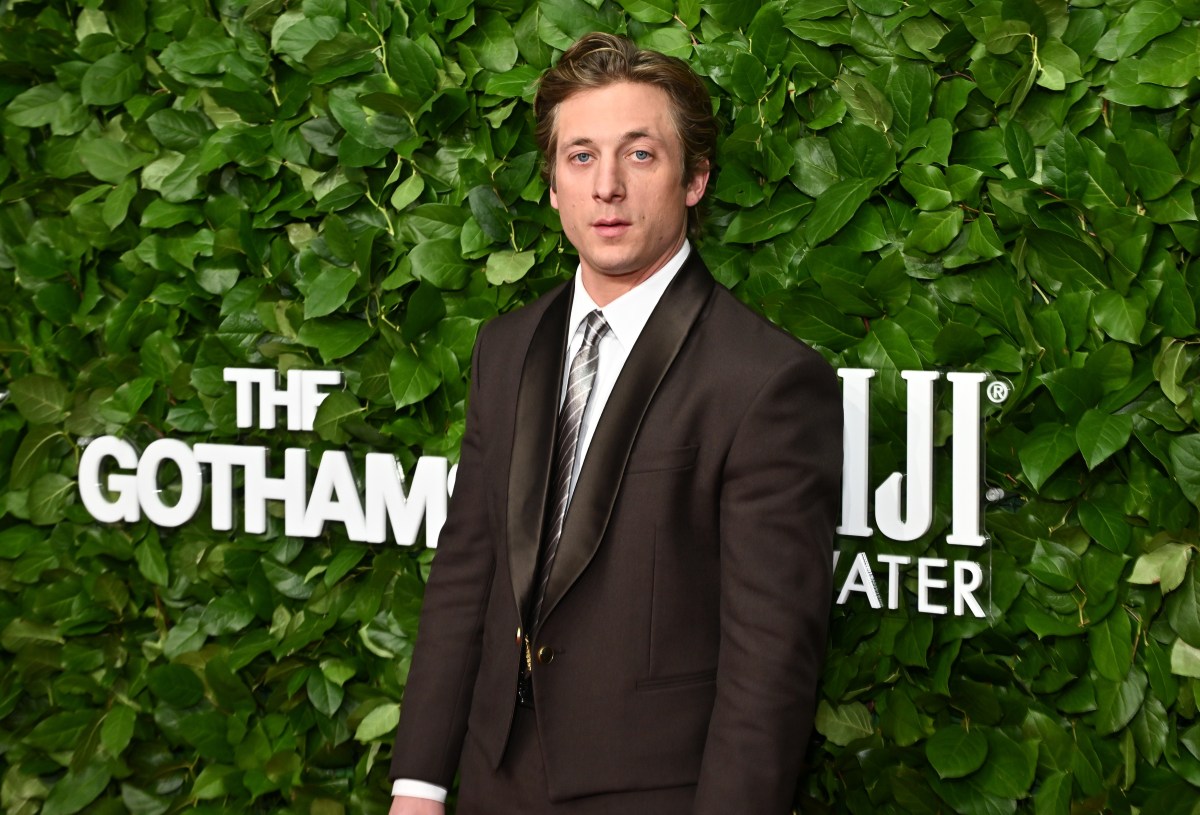 Jeremy Allen White se declara un fanático de los bienes raíces