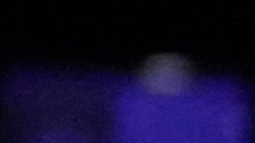 El pívot de los New York Knicks, Karl-Anthony Towns (32), reacciona durante la segunda mitad de un partido de baloncesto de la NBA contra los Cleveland Cavaliers, el jueves 25 de diciembre de 2025, en Nueva York.