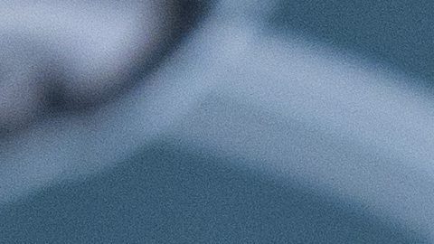 El coordinador ofensivo de los Philadelphia Eagles, Kevin Patullo, habla con los medios.