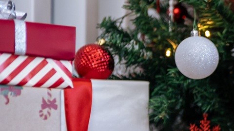 Los importadores están trasladando parte de los costos adicionales por los aranceles a los compradores, elevando los precios.