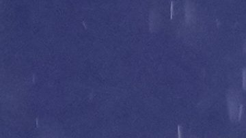 El delantero del Inter de Miami, Lionel Messi, posa con el Premio al Jugador Más Valioso de la MLS.